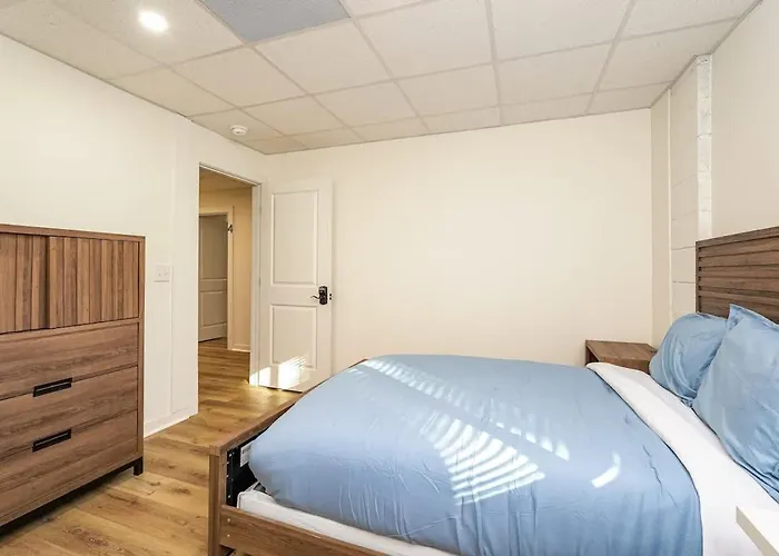 Queens Quarters! 6br 3b Near Atrium Health Wfu